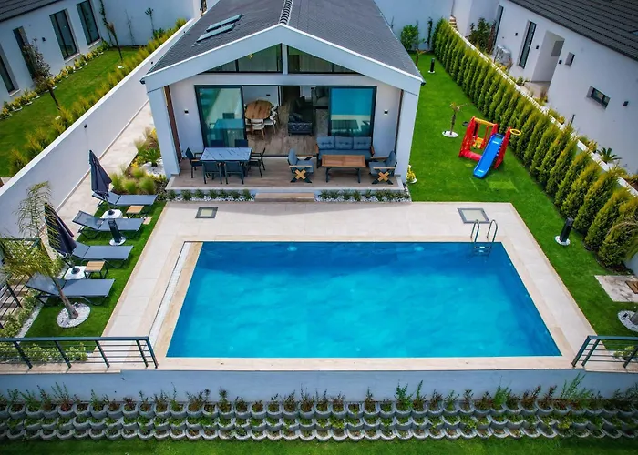 Odella - Luxury For 6 In Seydikemer Zorlar Villa
