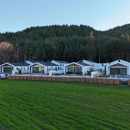 Odella - Luxury For 6 In Seydikemer Zorlar Villa