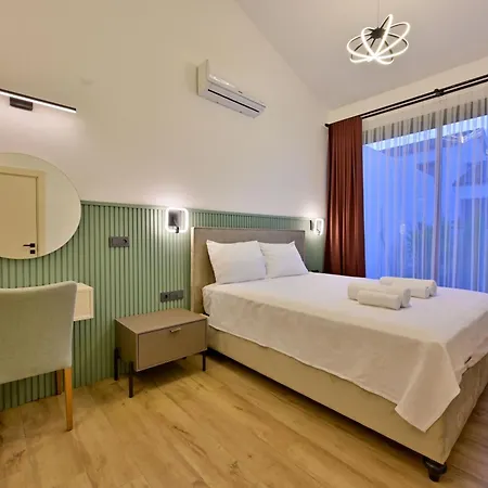 Odella - Luxury For 6 In Seydikemer Zorlar Villa *