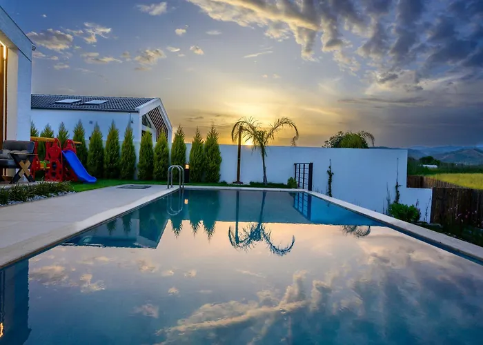 Odella - Luxury For 6 In Seydikemer Zorlar